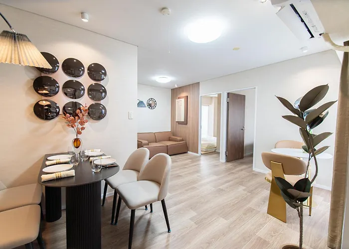 Z7全新装修套房3室2厅 新宿2站4分钟,Max 8P-Spacious,3Rooms Near Shinjuku