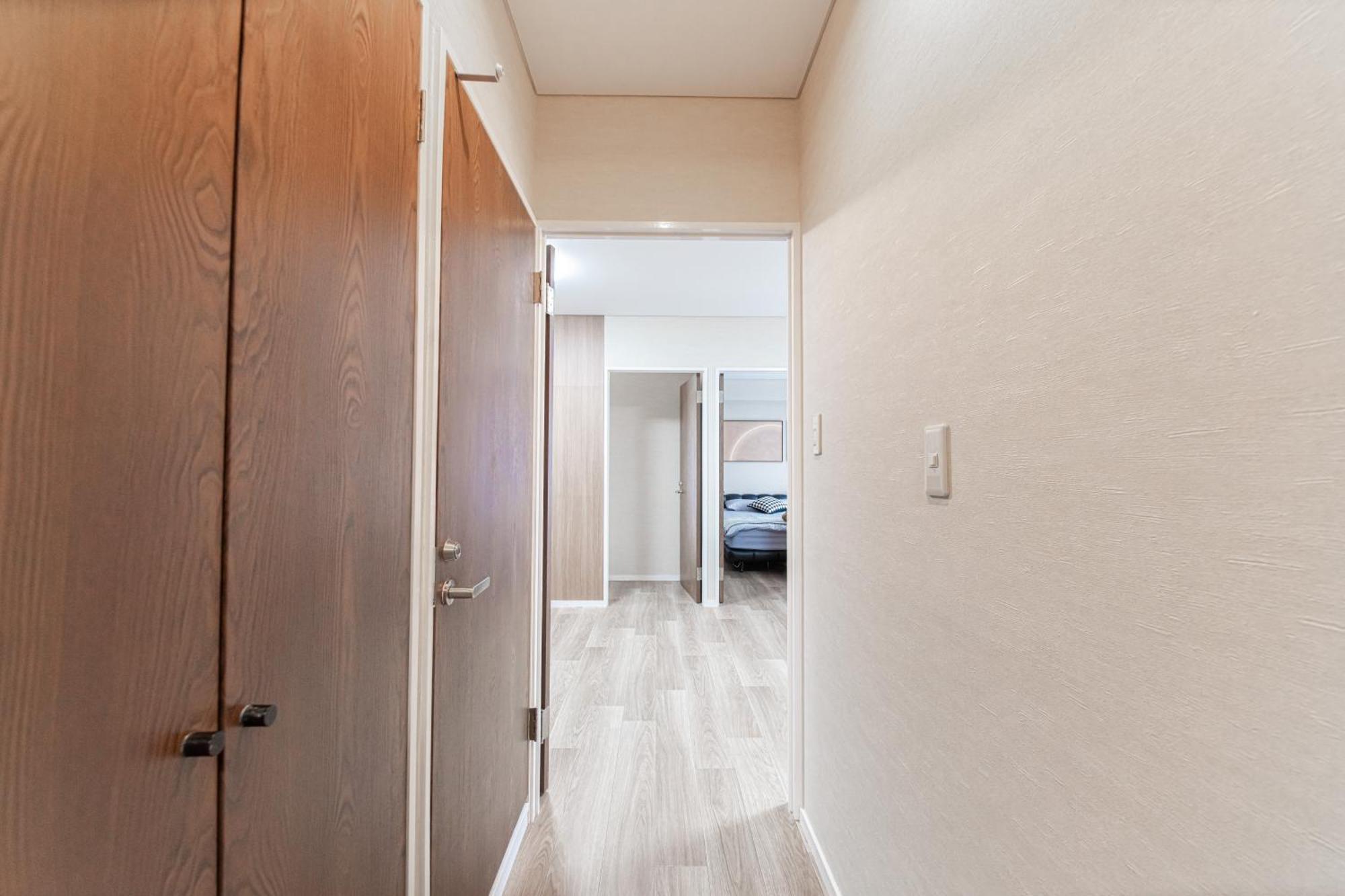 Z7全新装修套房3室2厅 新宿2站4分钟,max 8p-spacious,3rooms Near Shinjuku Appartamento