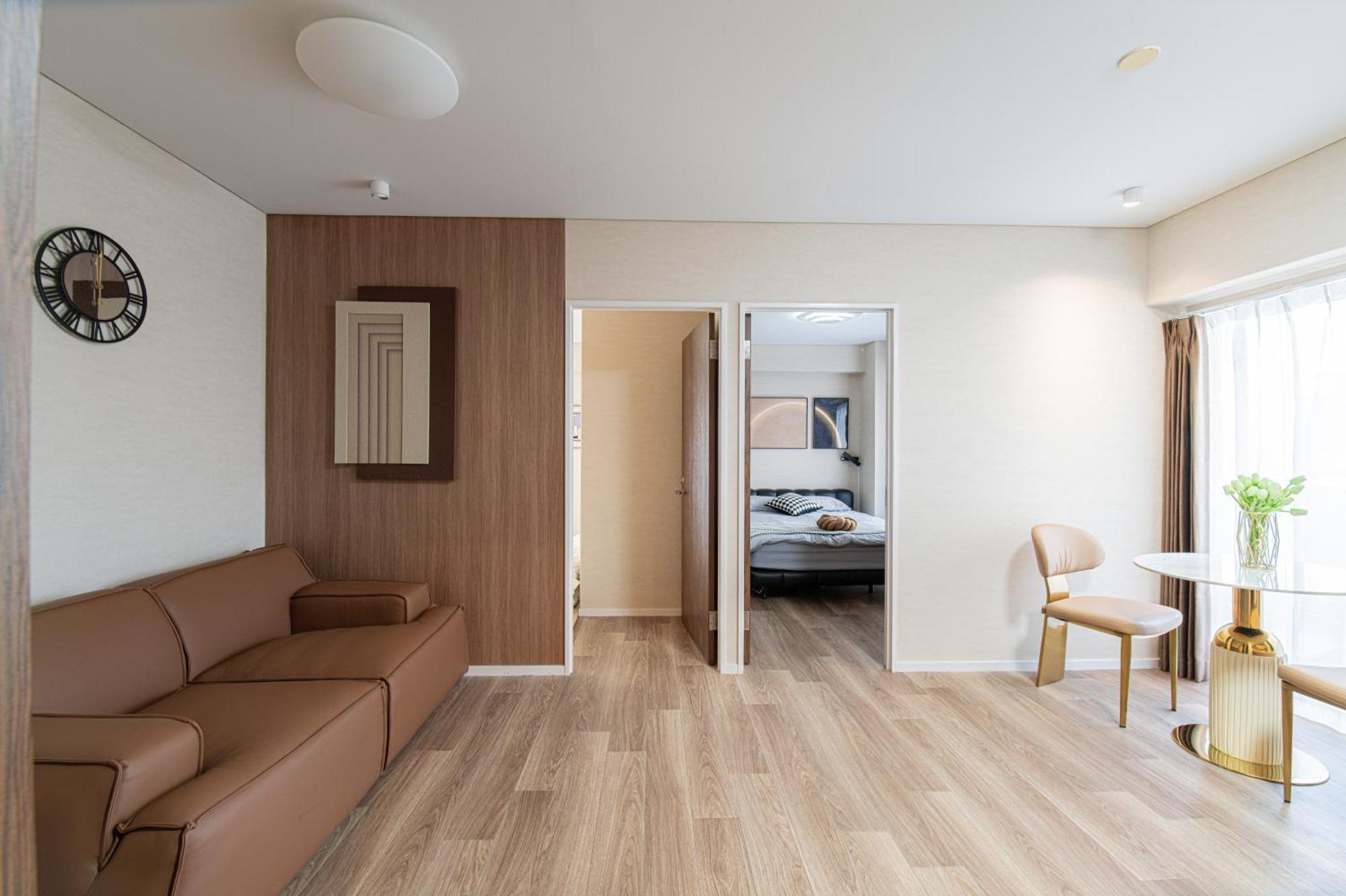 Z7全新装修套房3室2厅 新宿2站4分钟,max 8p-spacious,3rooms Near Shinjuku Tokyo
