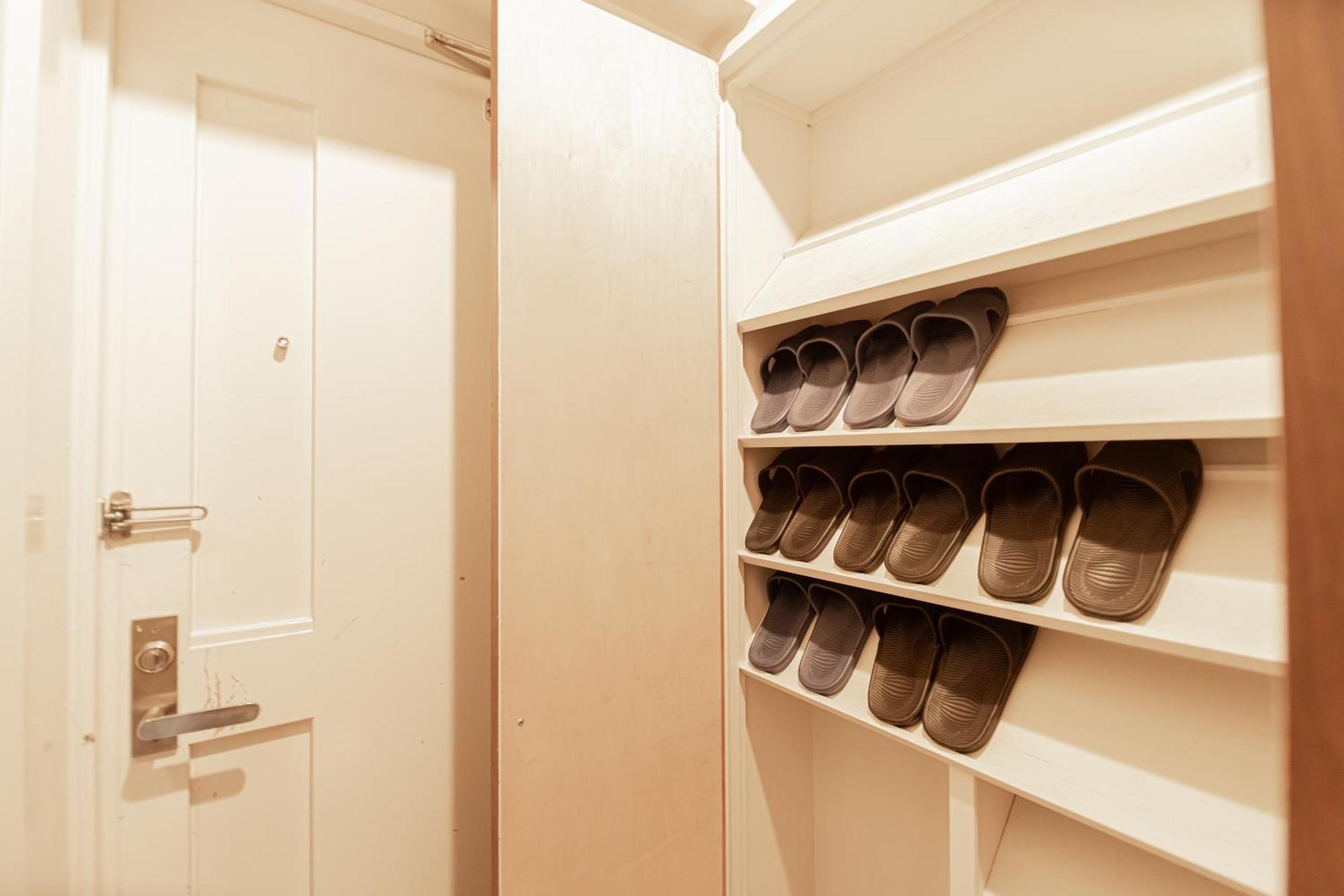 Z7全新装修套房3室2厅 新宿2站4分钟,max 8p-spacious,3rooms Near Shinjuku * Tokyo