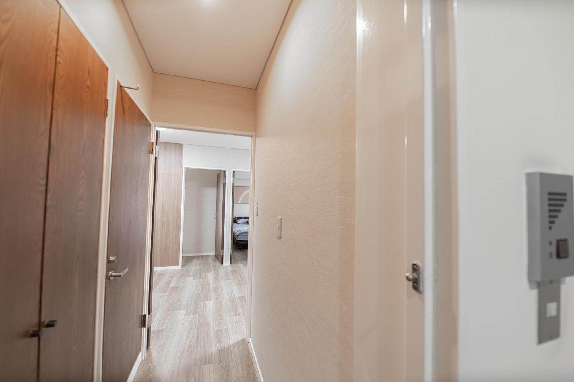 Appartamento Z7全新装修套房3室2厅 新宿2站4分钟,max 8p-spacious,3rooms Near Shinjuku Tokyo