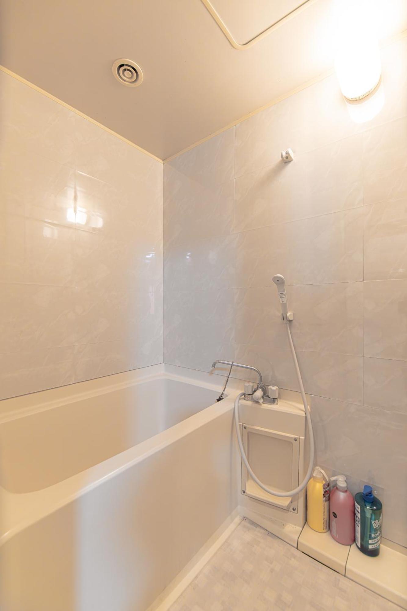 Z7全新装修套房3室2厅 新宿2站4分钟,max 8p-spacious,3rooms Near Shinjuku